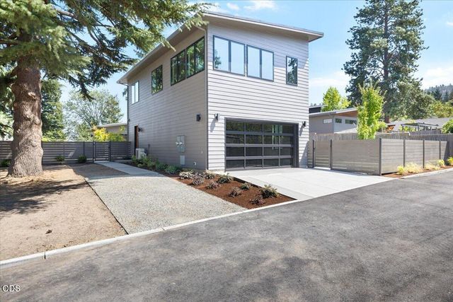 619 Elkader Street, Ashland, OR 97520
