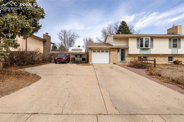 4627 Sprucewood Drive, Colorado Springs, CO 80918