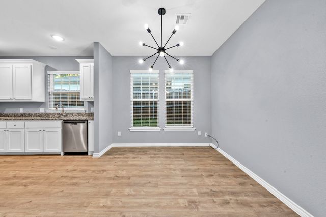 2909 S Scullin Avenue, Denison, TX 75020