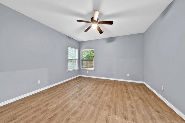 2909 S Scullin Avenue, Denison, TX 75020