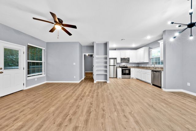 2909 S Scullin Avenue, Denison, TX 75020