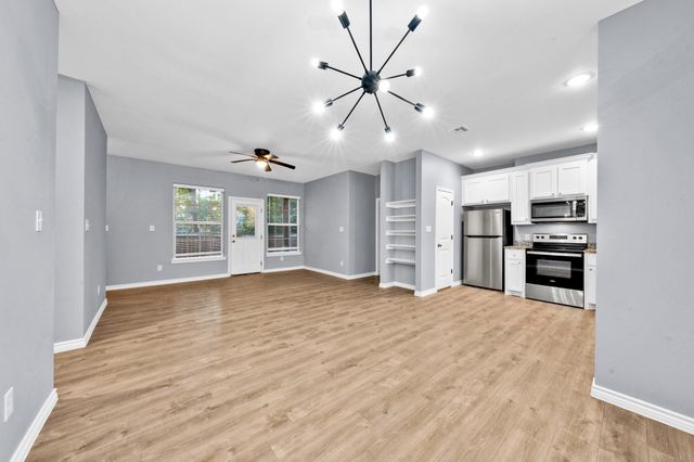 2909 S Scullin Avenue, Denison, TX 75020