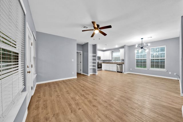2909 S Scullin Avenue, Denison, TX 75020