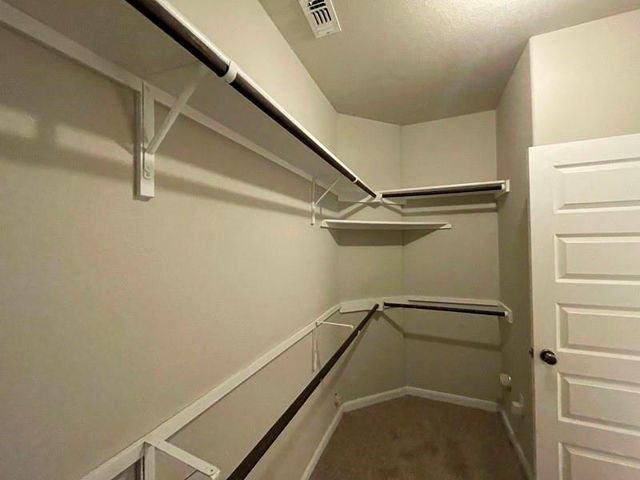 400 Hummingbird LN A, Austin, TX 78734