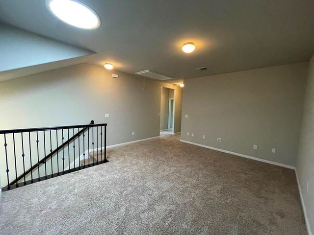 400 Hummingbird LN A, Austin, TX 78734