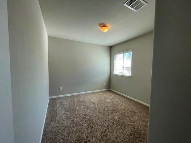 400 Hummingbird LN A, Austin, TX 78734