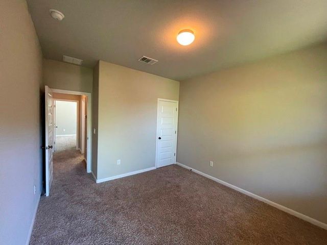 400 Hummingbird LN A, Austin, TX 78734