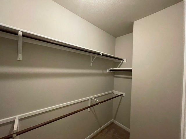 400 Hummingbird LN A, Austin, TX 78734