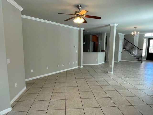 400 Hummingbird LN A, Austin, TX 78734