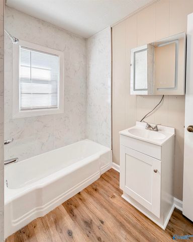 412 Sommerville Avenue, Moulton, AL 35640