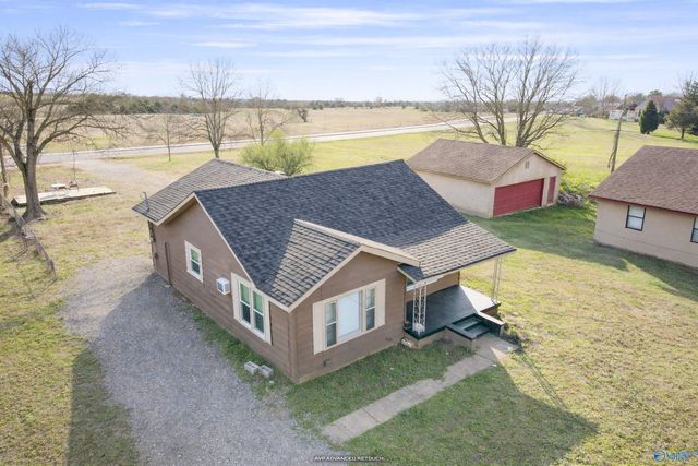 412 Sommerville Avenue, Moulton, AL 35640