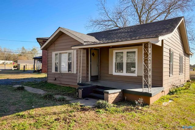 412 Sommerville Avenue, Moulton, AL 35640