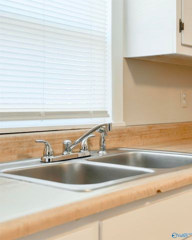 412 Sommerville Avenue, Moulton, AL 35640