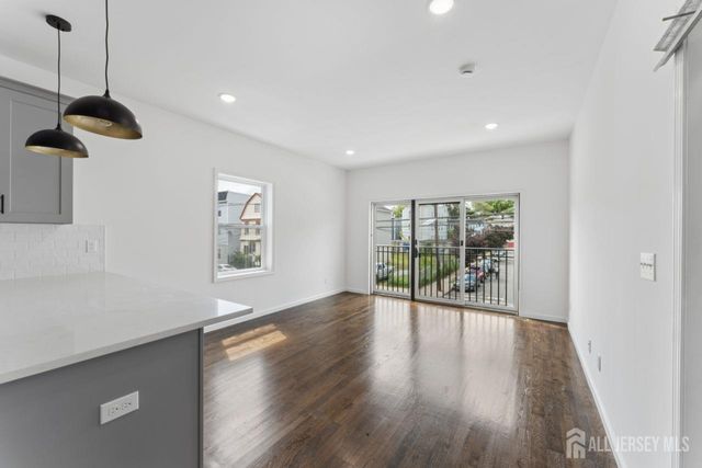 914 Bergen St Street, Newark, NJ 07112