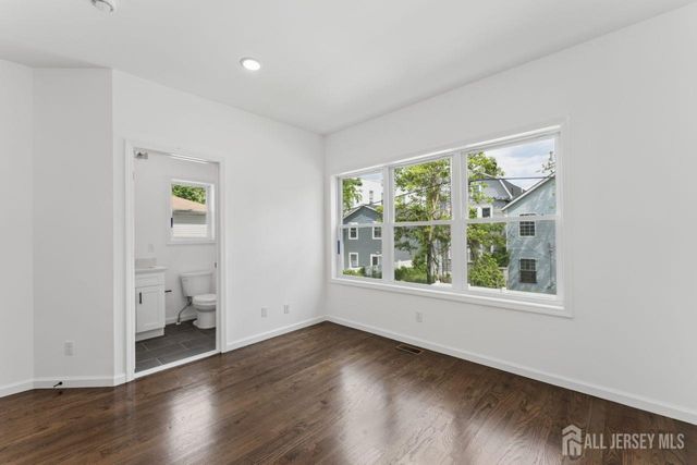 914 Bergen St Street, Newark, NJ 07112