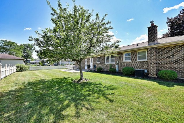497 JULIE Drive, Schaumburg, IL 60193