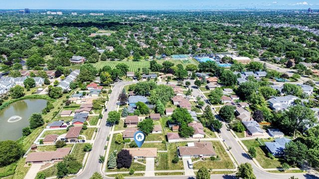497 JULIE Drive, Schaumburg, IL 60193