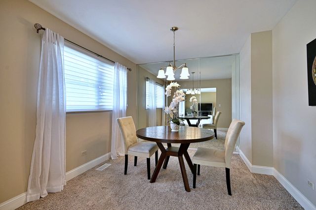 497 JULIE Drive, Schaumburg, IL 60193
