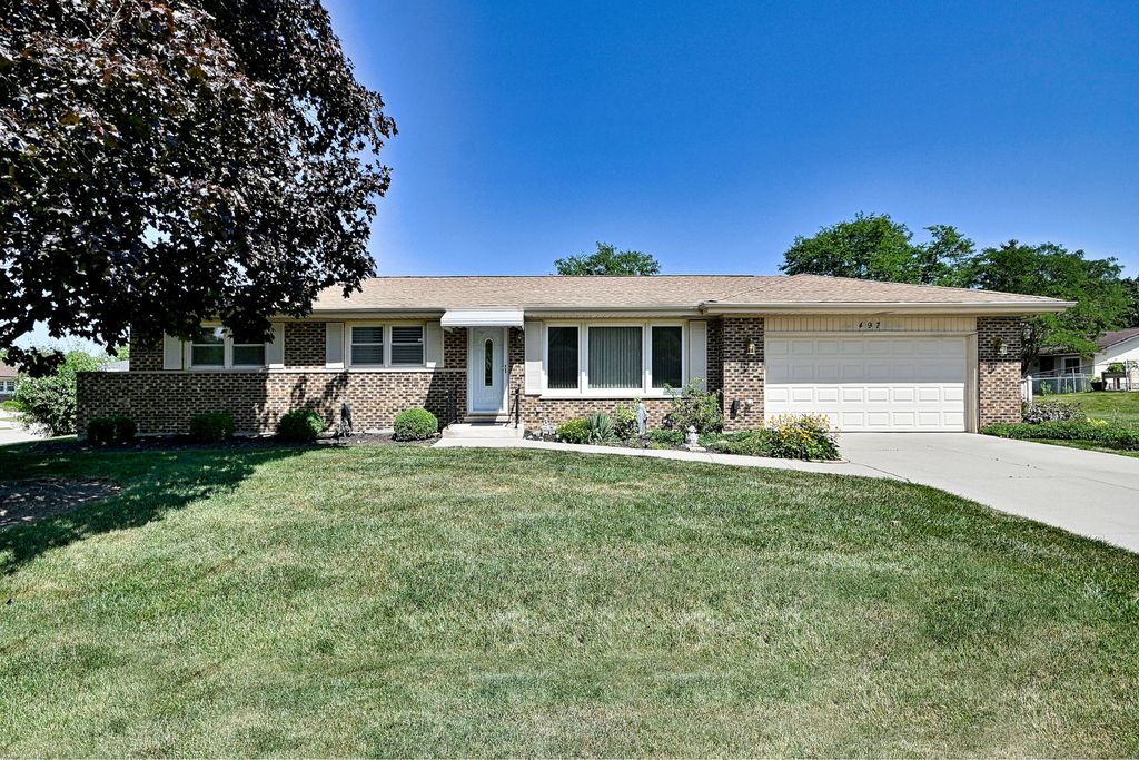 497 JULIE Drive, Schaumburg, IL 60193