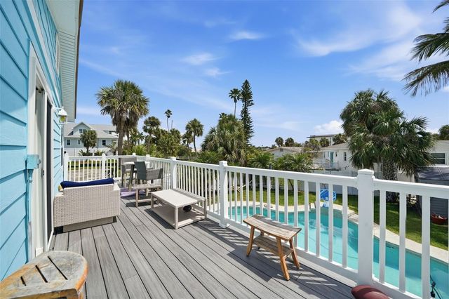 15823 REDINGTON DRIVE, Redington Beach, FL 33708