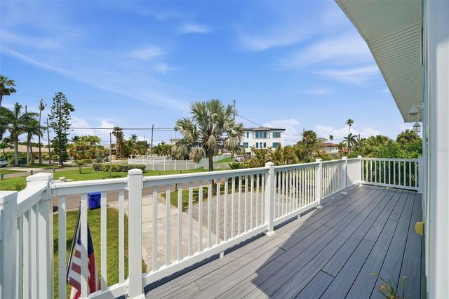 15823 REDINGTON DRIVE, Redington Beach, FL 33708