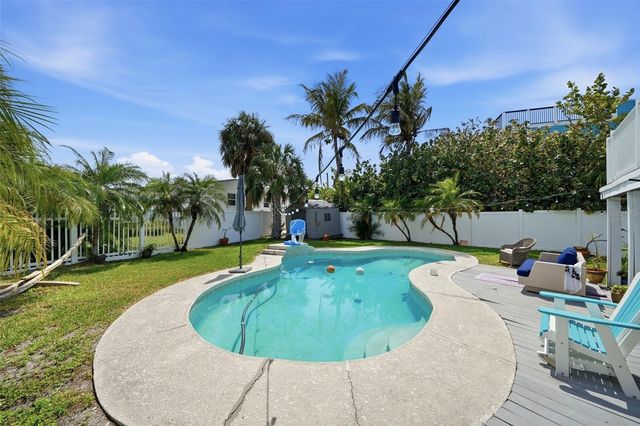 15823 REDINGTON DRIVE, Redington Beach, FL 33708