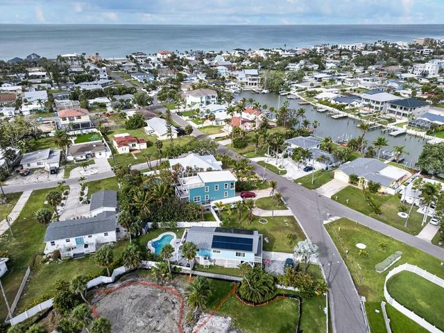 15823 REDINGTON DRIVE, Redington Beach, FL 33708