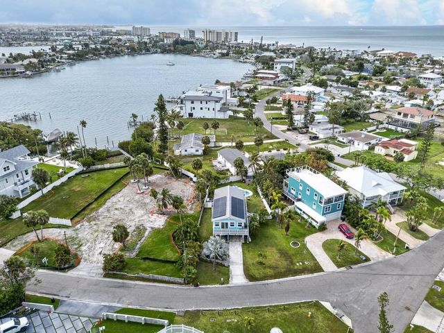 15823 REDINGTON DRIVE, Redington Beach, FL 33708