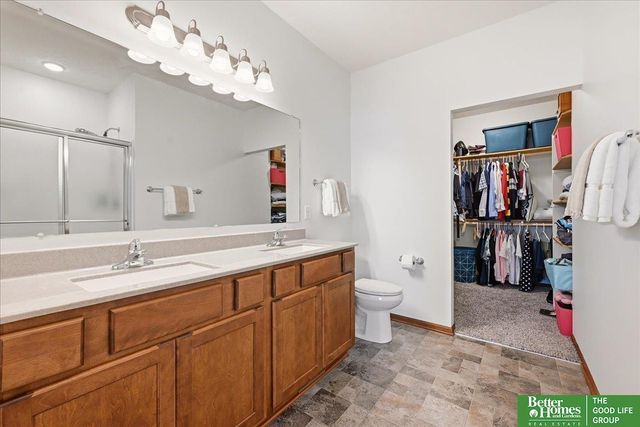 2868 Wagon Drive, Lincoln, NE 68507