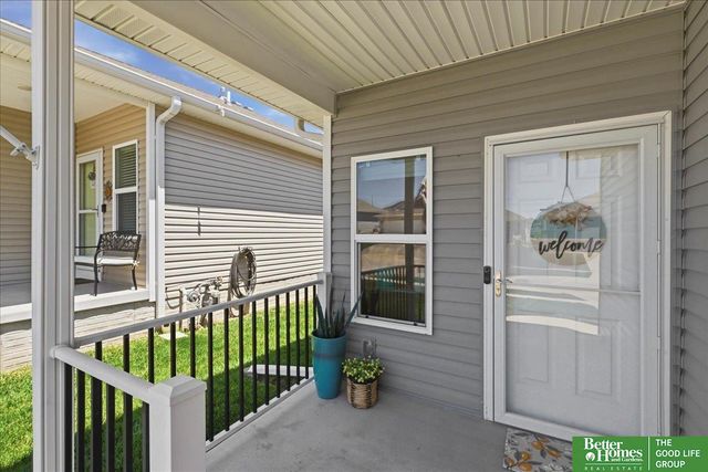 2868 Wagon Drive, Lincoln, NE 68507