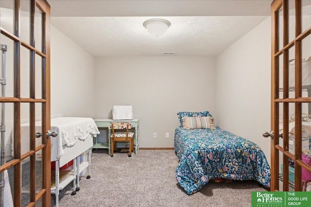 2868 Wagon Drive, Lincoln, NE 68507