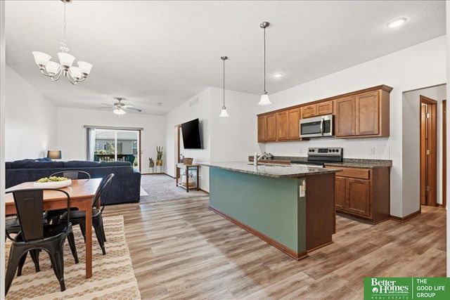 2868 Wagon Drive, Lincoln, NE 68507