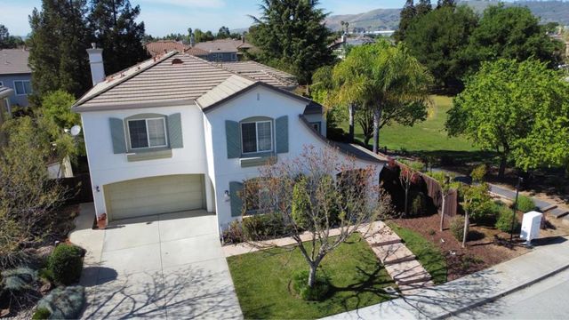 17629 Bentley Drive, Morgan Hill, CA 95037