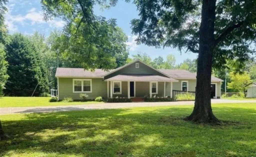 554 Green River Road, Gaffney, SC 29341