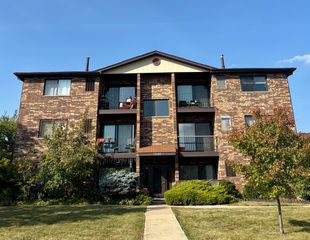 14949 Lakeview Drive 204, Orland Park, IL 60462