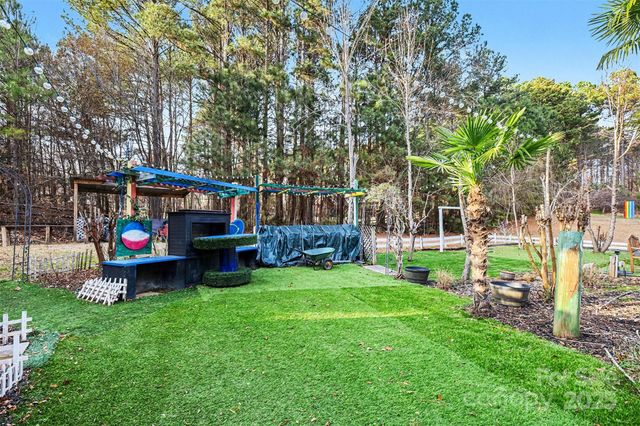 5418 Commodore Place, Clover, SC 29710