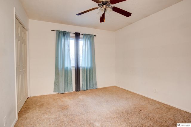 13604 Gold Street, Omaha, NE 68144