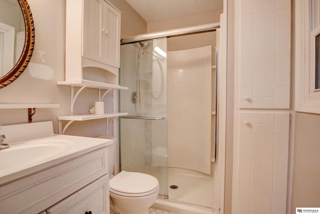 13604 Gold Street, Omaha, NE 68144