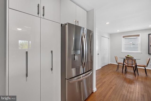 4 CEDAR AVE, Gaithersburg, MD 20877