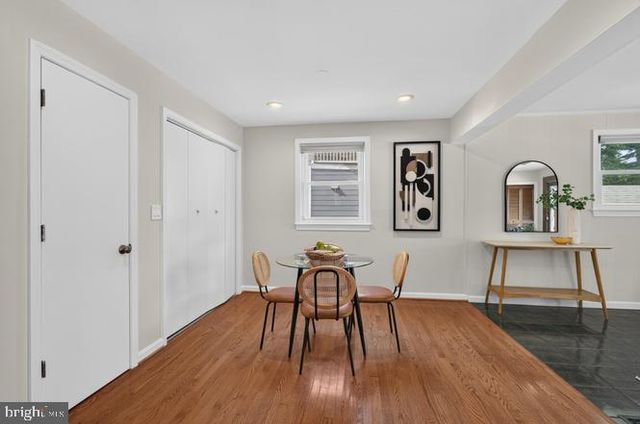 4 CEDAR AVE, Gaithersburg, MD 20877