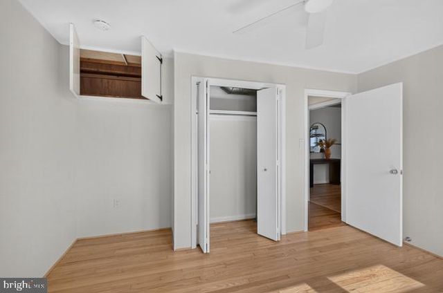 4 CEDAR AVE, Gaithersburg, MD 20877