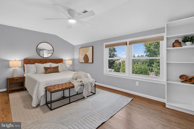 4 CEDAR AVE, Gaithersburg, MD 20877