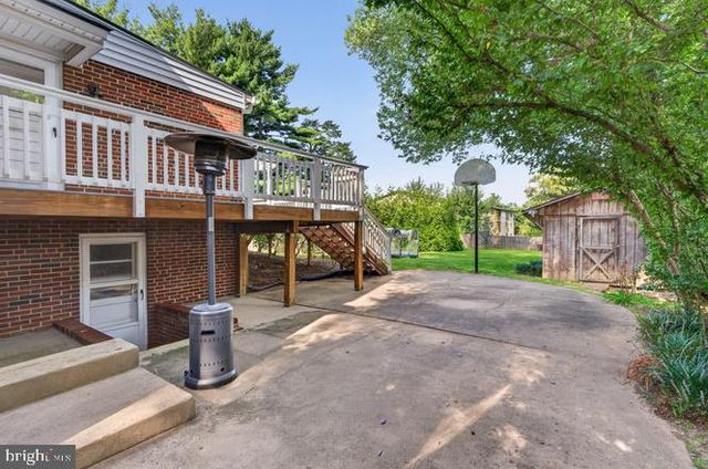4 CEDAR AVE, Gaithersburg, MD 20877