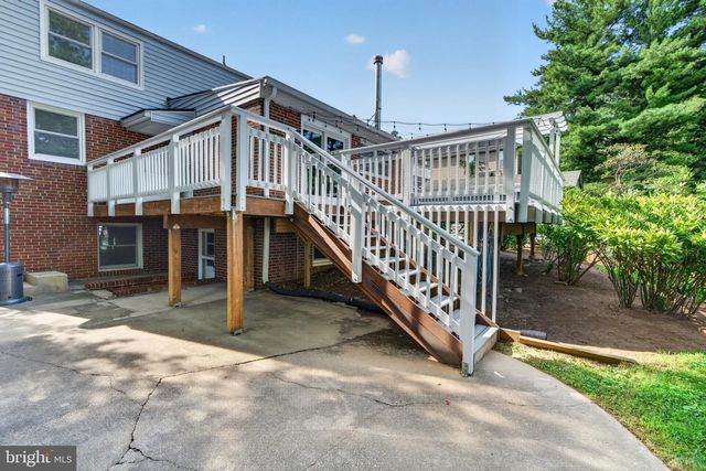 4 CEDAR AVE, Gaithersburg, MD 20877