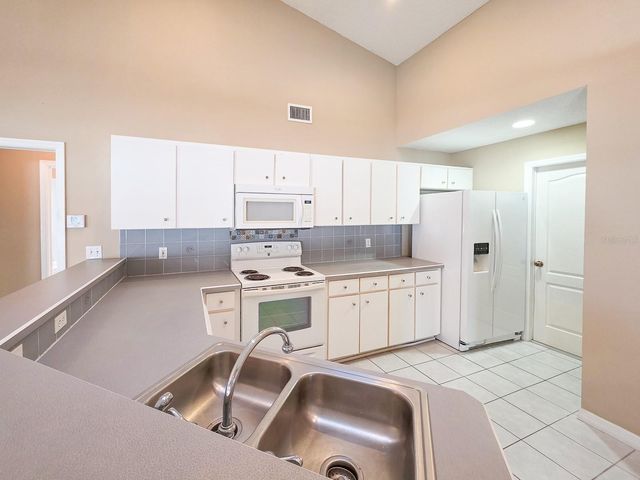 6 BOLLING LANE, Palm Coast, FL 32137