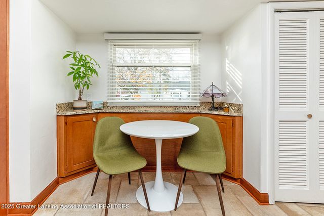 1120 Portage Path, East Lansing, MI 48823