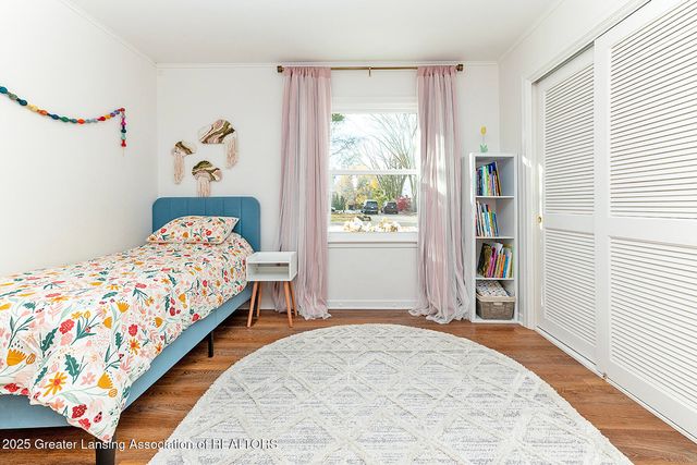 1120 Portage Path, East Lansing, MI 48823