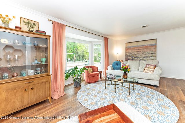 1120 Portage Path, East Lansing, MI 48823