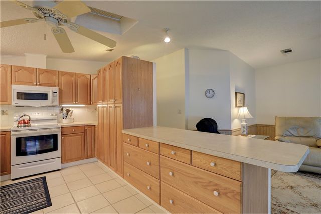 7664 Great Bear Lake Drive O21, Micco, FL 32976
