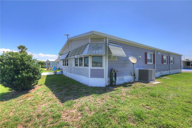 7664 Great Bear Lake Drive O21, Micco, FL 32976